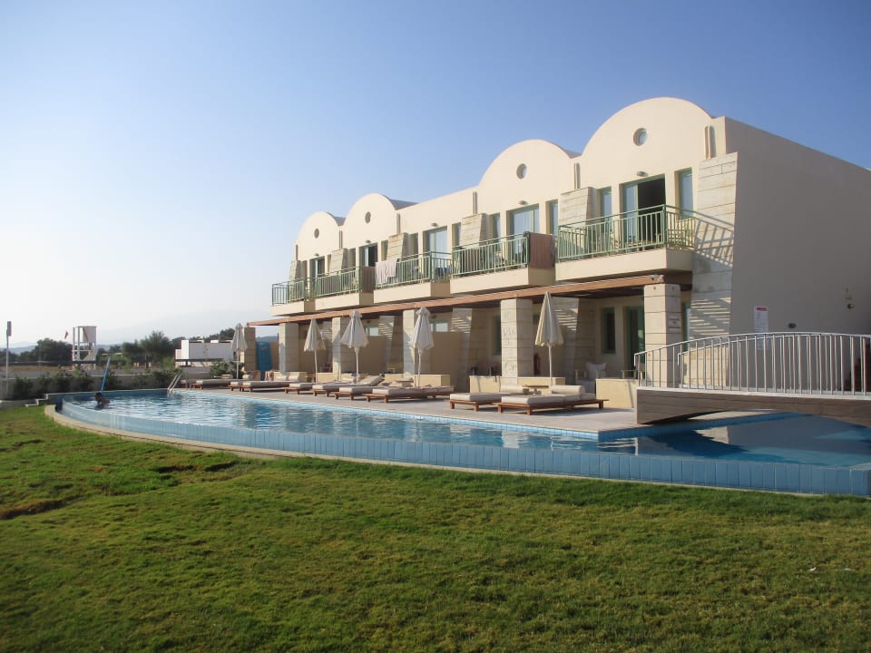 Pool Giannoulis - Grand Bay Beach Resort