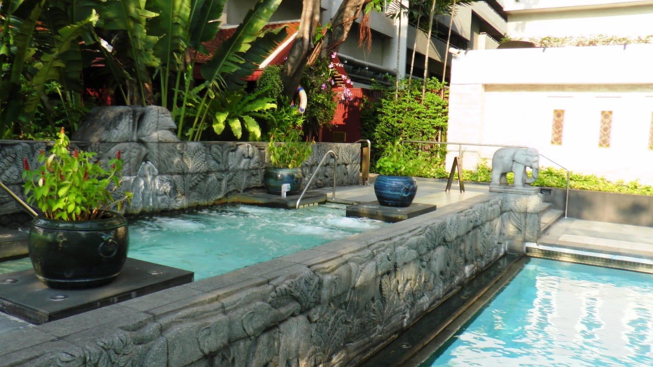 Yacuzzi Shangri-La Hotel, Bangkok