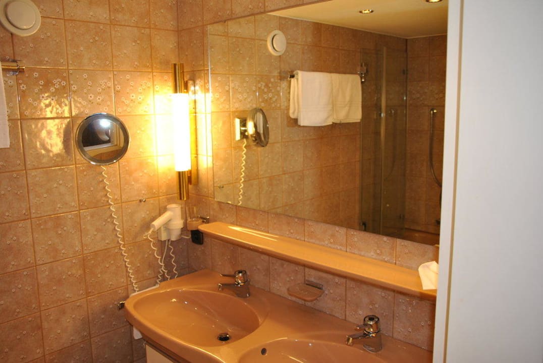 Badezimmer Hotel Lamm - Mitteltal