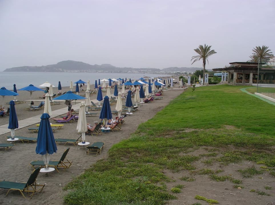 Strand und Beachbar Olympos Beach Hotel