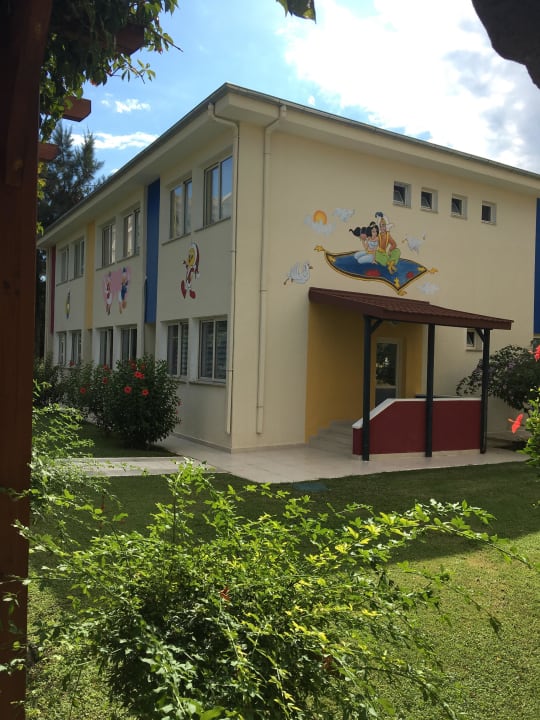 Kinderbetreuung Kamelya Aishen Club