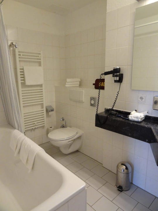 Badezimmer Relexa Hotel Bellevue Hamburg