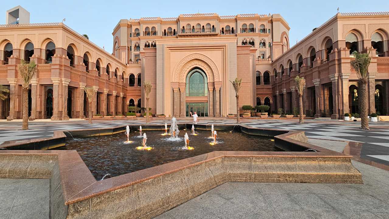 Außenansicht Emirates Palace Mandarin Oriental
