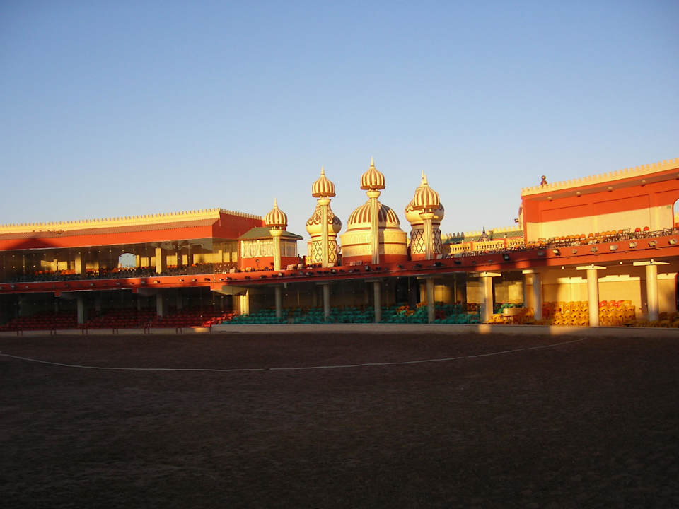 Die große Arena Pickalbatros Alf Leila Wa Leila Resort - Neverland Hurghada