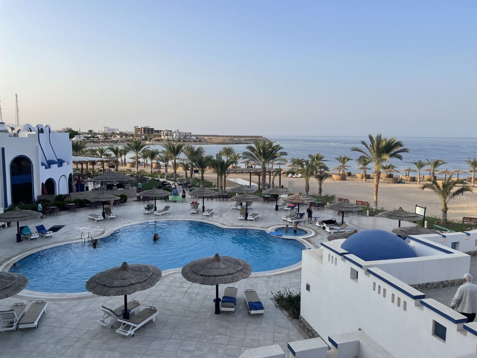 Pool Coral Sun Beach