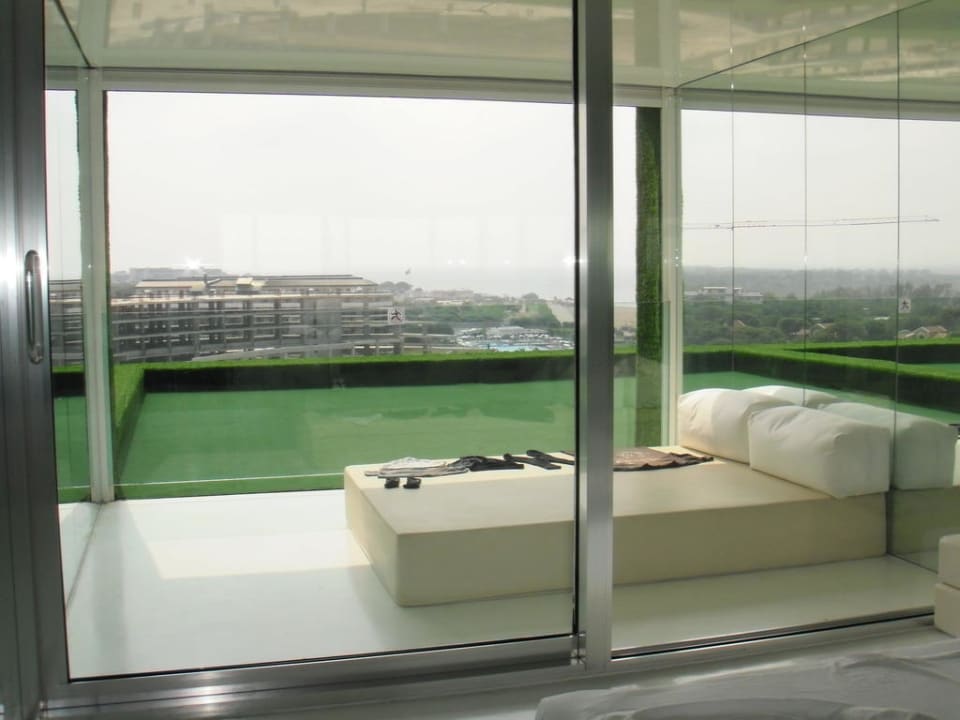 Terrazzo con vista sull'edificio in costruz. Adam & Eve - Adults only