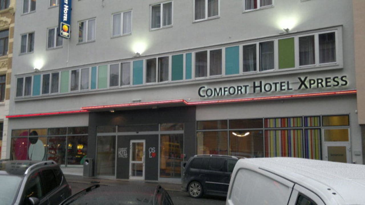 Comfort Xpress von der Straße her gesehen Comfort Hotel Xpress Oslo