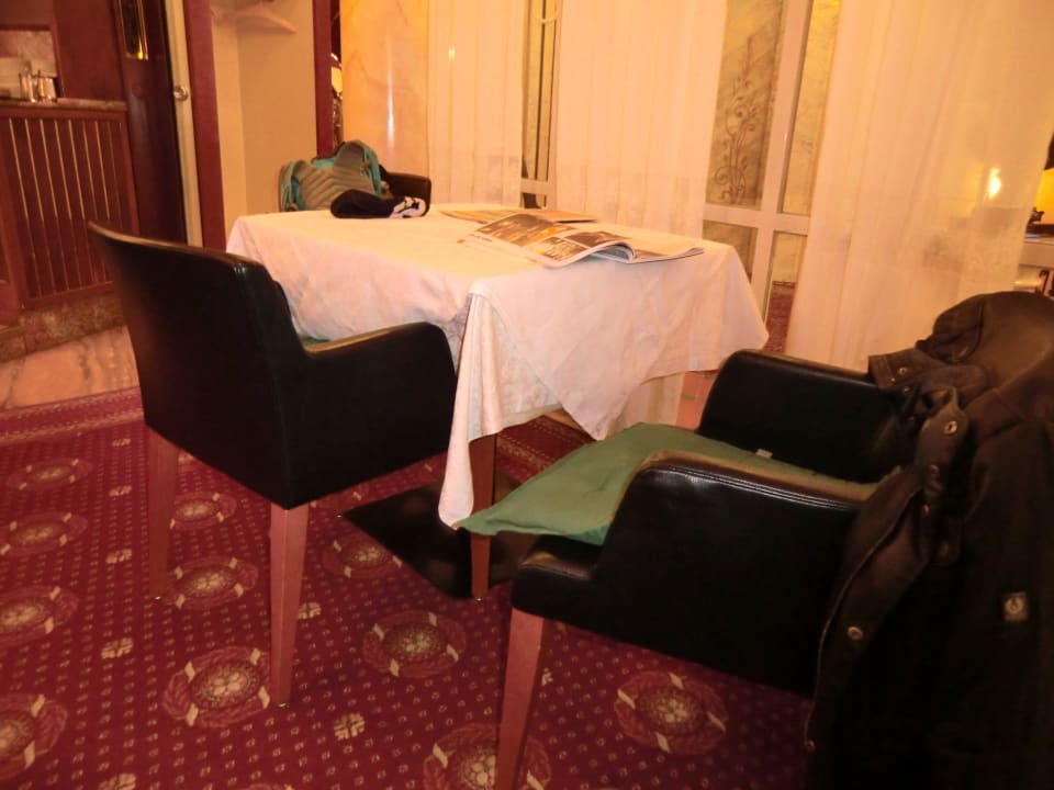 Platz des Personals Hotel Neue Post