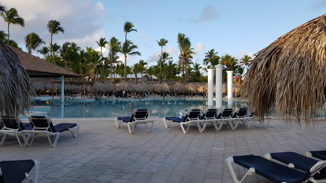 Pool Grand Palladium Select Bávaro Resort & Spa
