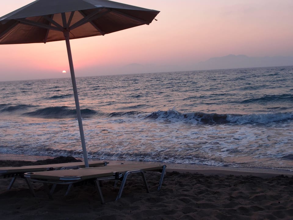 Sonnenuntergang Hotel Horizon Beach Resort