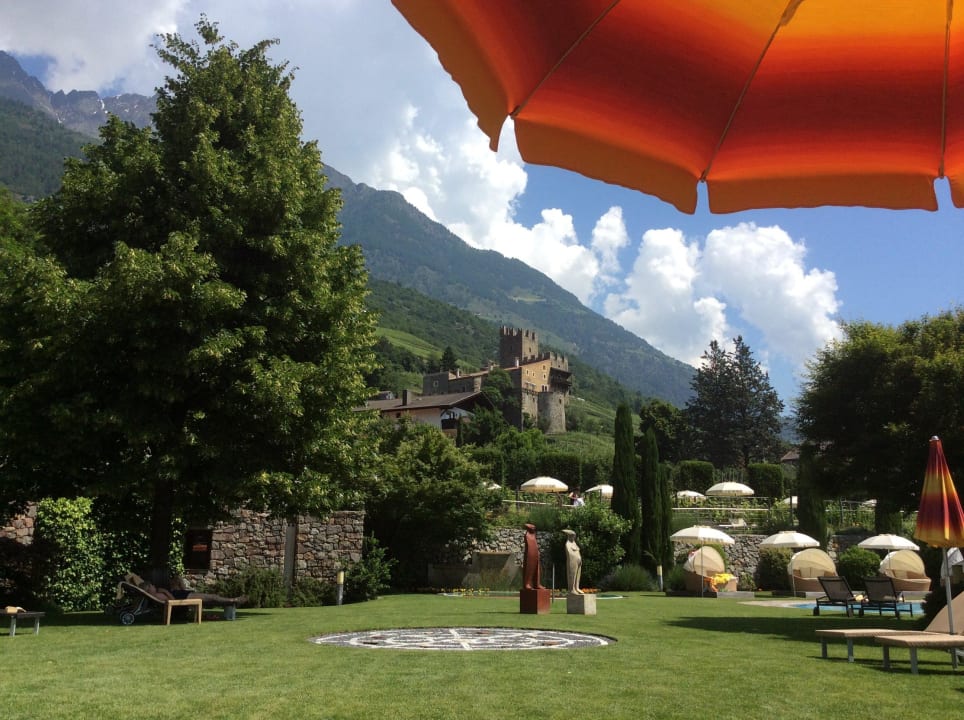 Liegewiese Lindenhof Pure Luxury & Spa DolceVita Resort