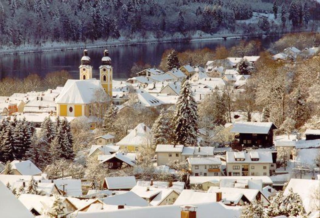 Winterausblick Donautal Panoramahotel Fohlenhof