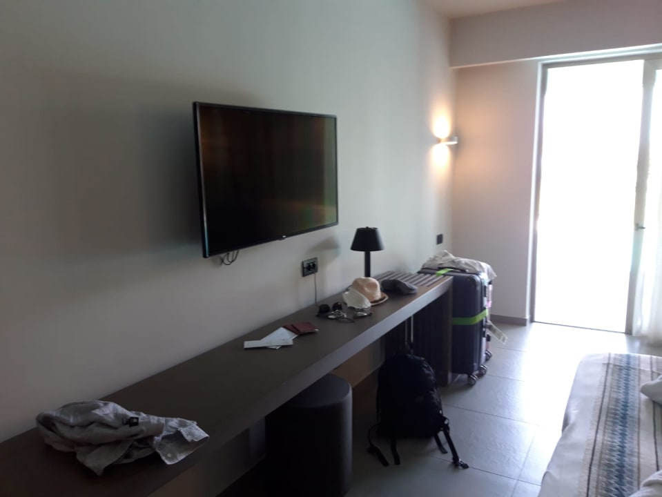 Zimmer Kakkos Beach Hotel