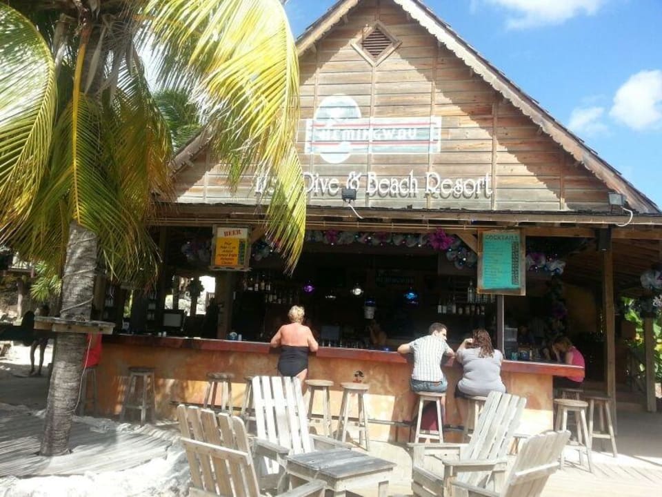 Strandbar "Hemingway" LionsDive Beach Resort