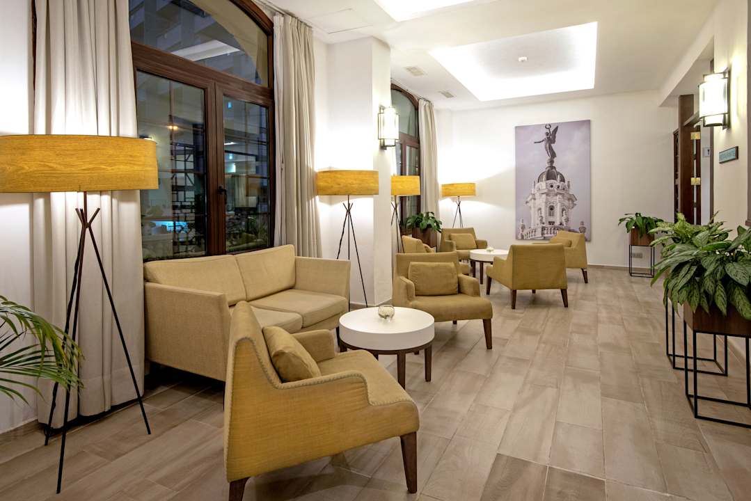 Lobby NH Collection Victoria