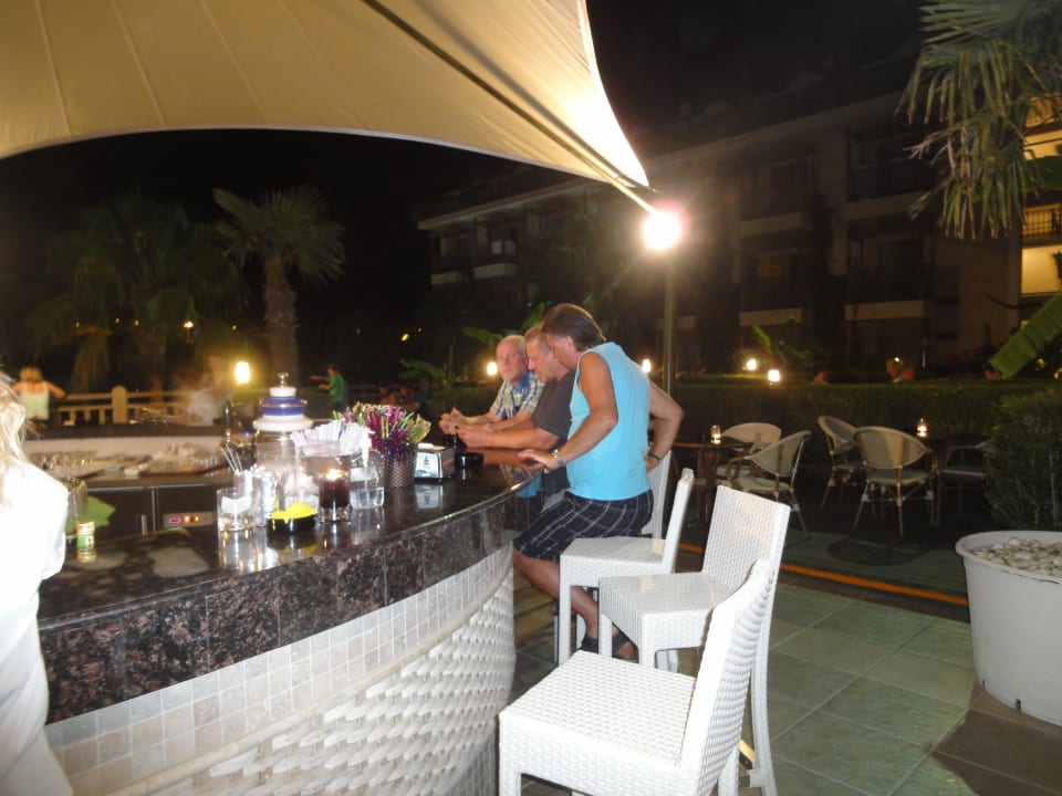 Nette Bedienung - immer gut gelunt Can Garden Resort