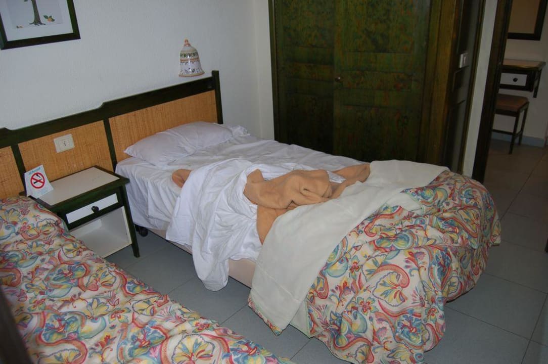 Schlaffzimmer Regina Mar Hotel LIVVO Anamar Suites