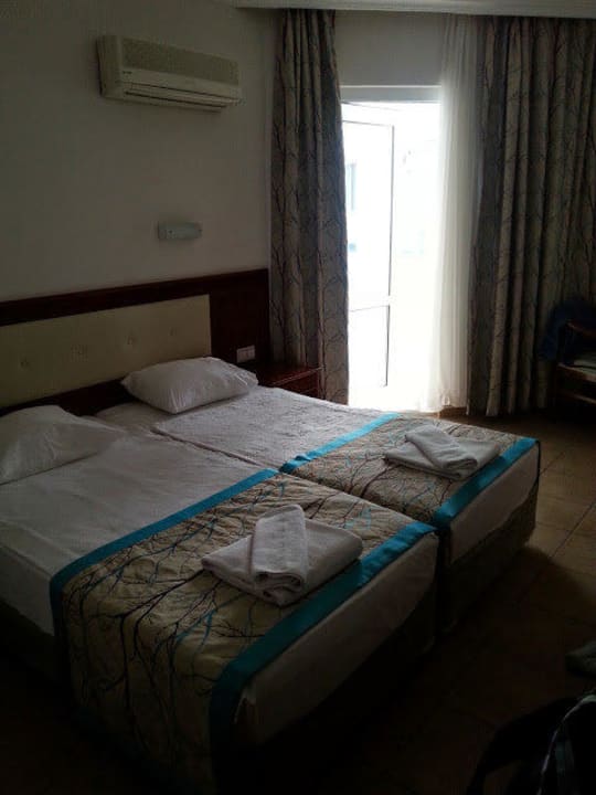 Zimmer 103  Hatipoglu Beach Hotel