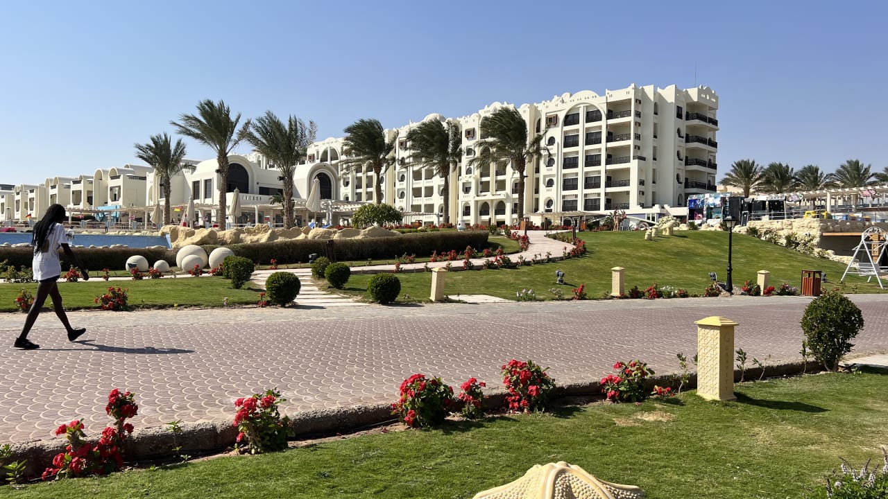 Außenansicht Gravity Hotel & Aquapark Sahl Hasheesh