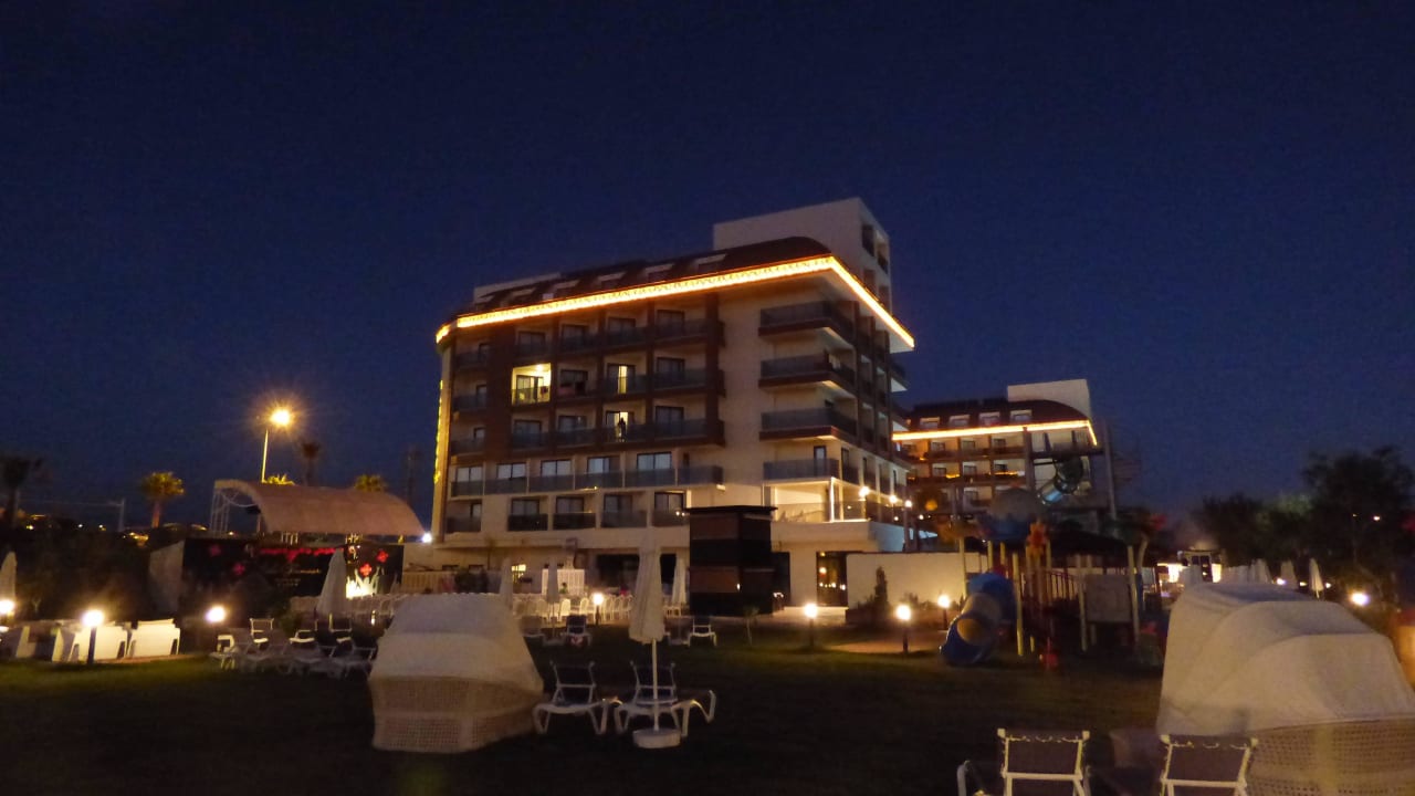 Hotel Nachts Glamour Resort & Spa