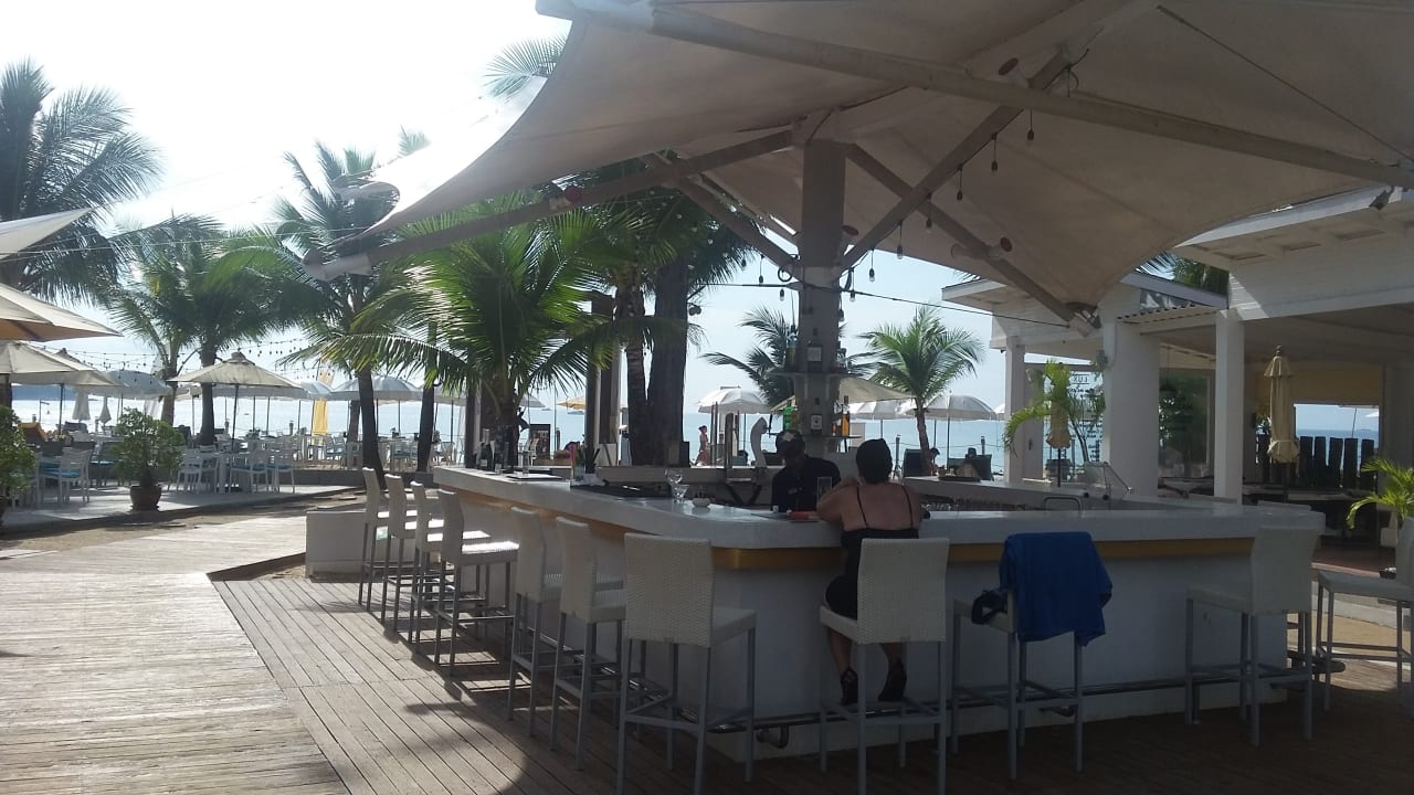 Gastro Arinara Bangtao Beach Resort