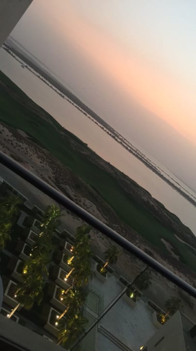 Ausblick Crowne Plaza Hotel Yas Island