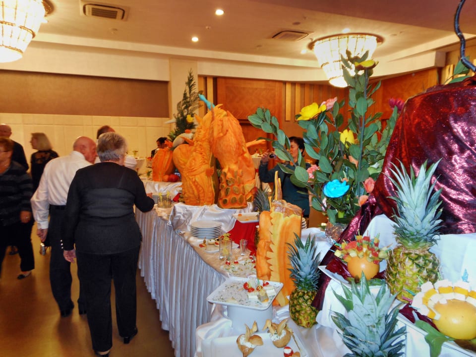 Büffet im Konferenzraum Sentido Trendy Verbena Beach