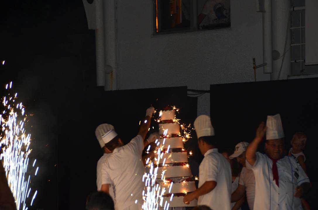 Geburtstags Torte Lonicera Resort & Spa Hotel