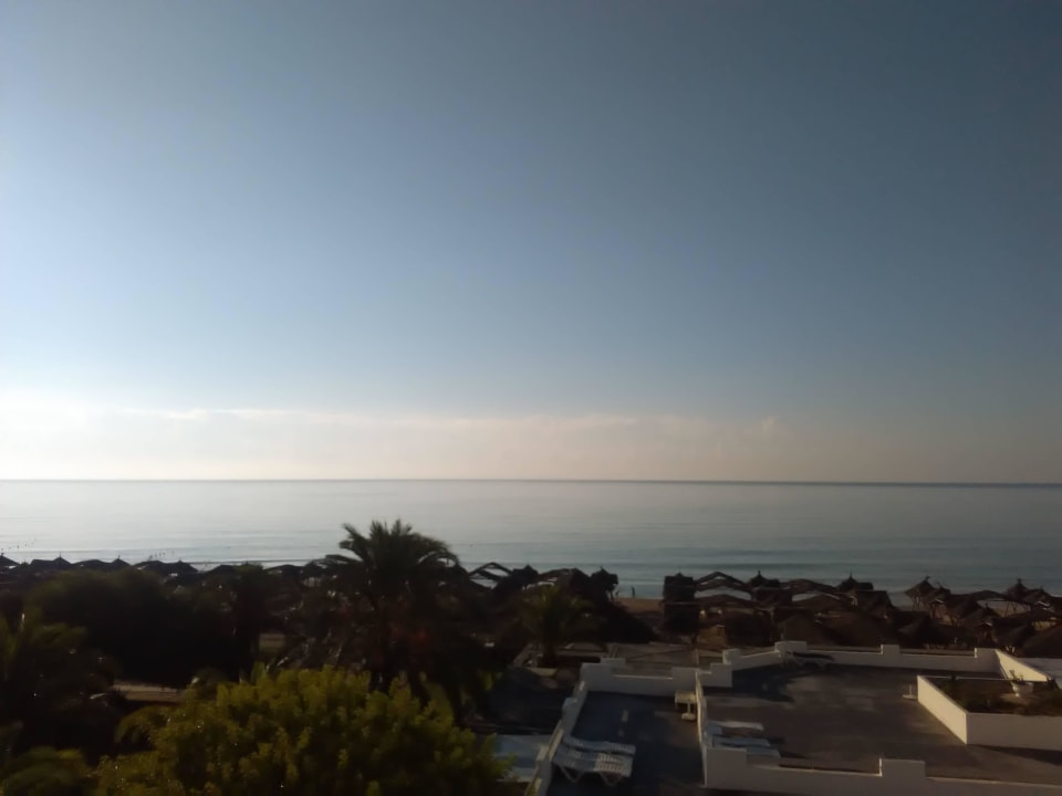 Vom Beach aus The Orangers Beach Resort and Bungalows