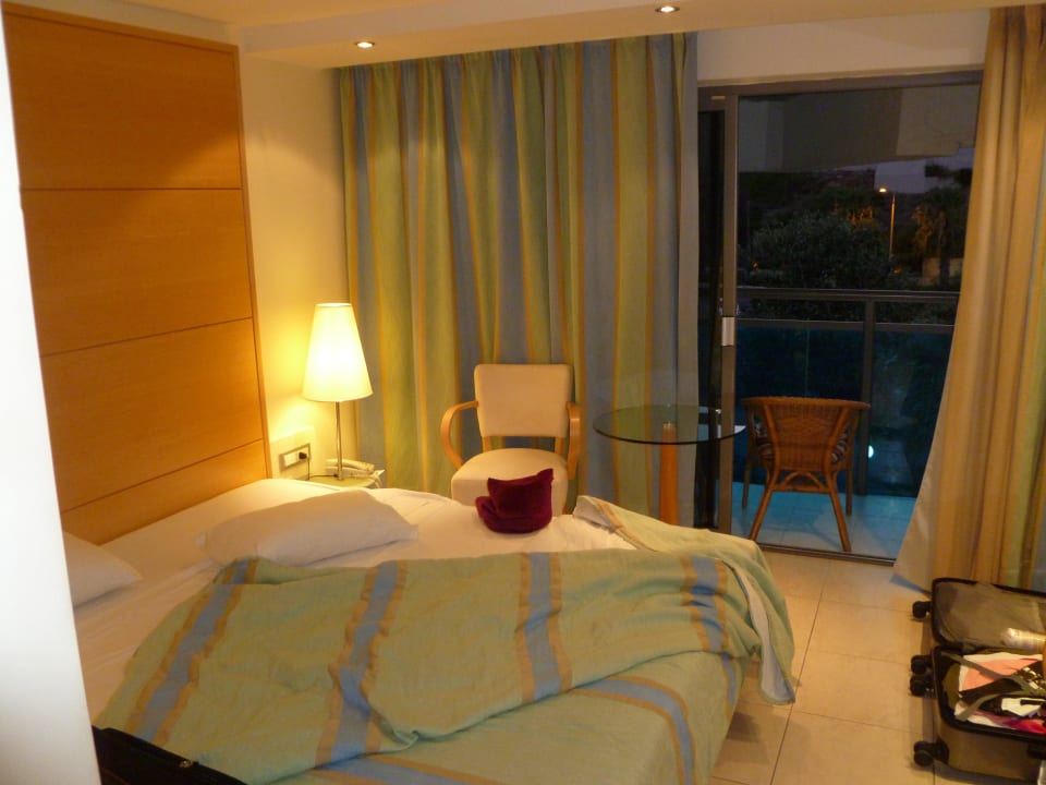 Bett Hotel Calypso Beach