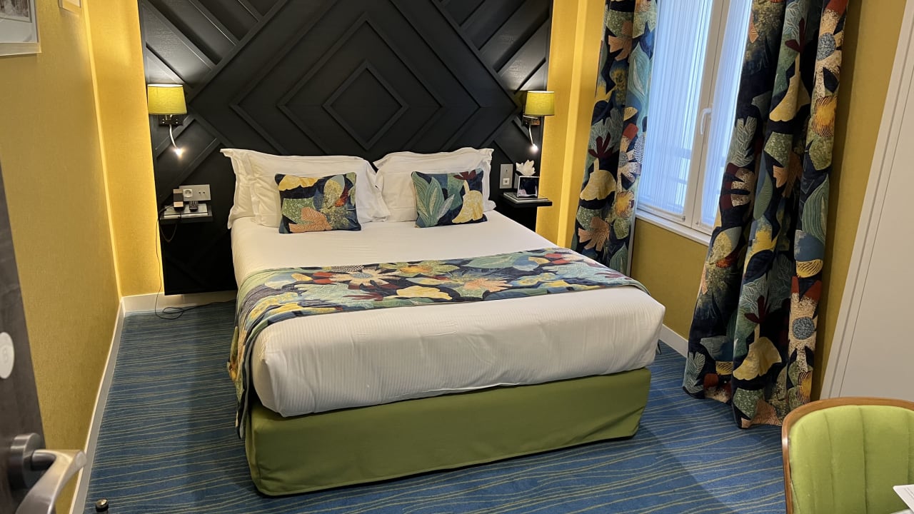 Zimmer Hotel des Arts Montmatre