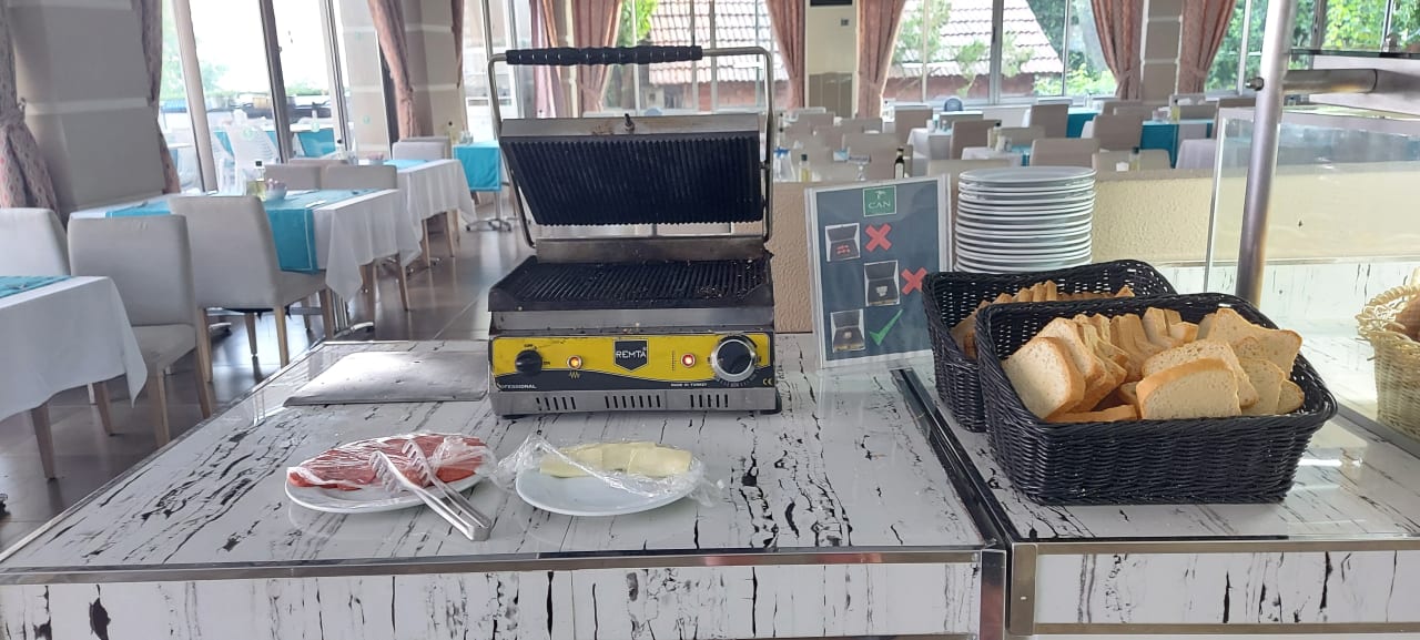 Gastro Can Garden Beach