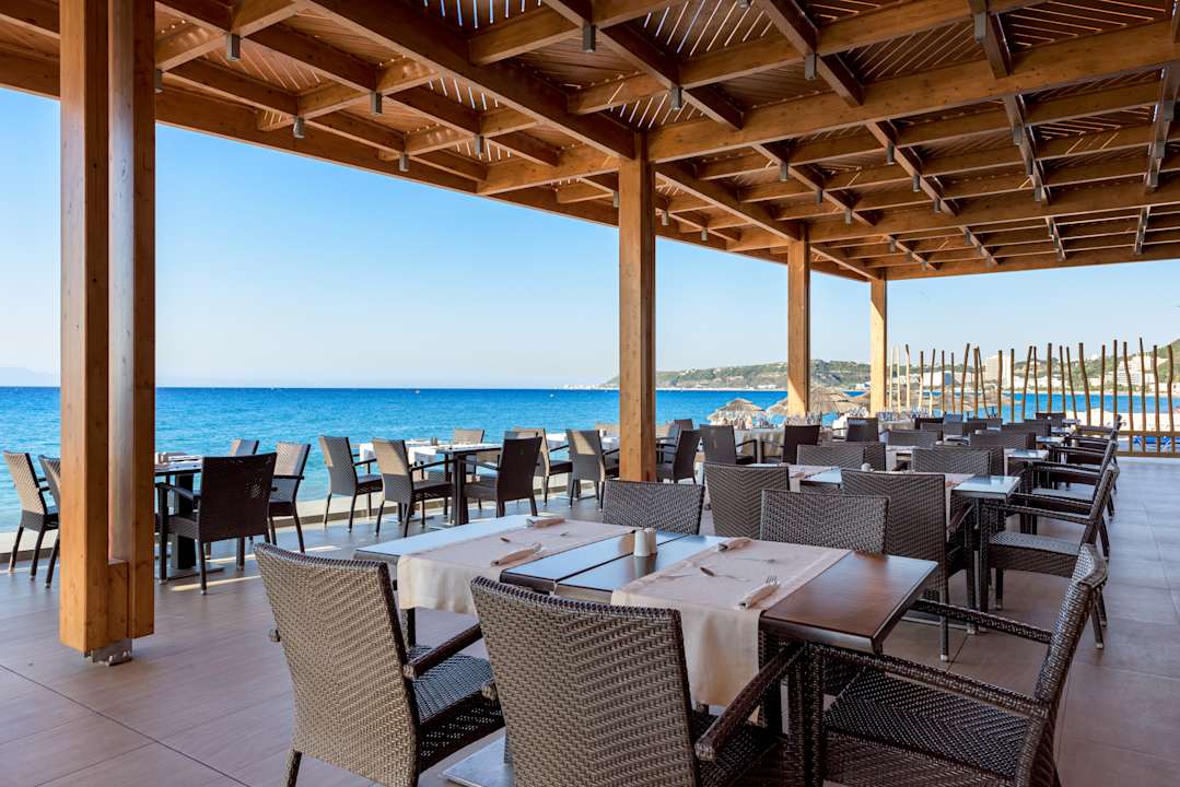 Gastro Avra Beach Resort Hotel & Bungalows