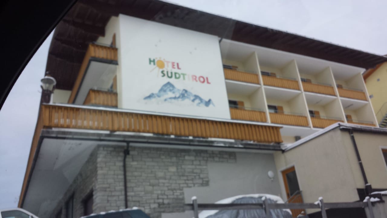 Hotel Seitenansicht Hotel Mosermandl