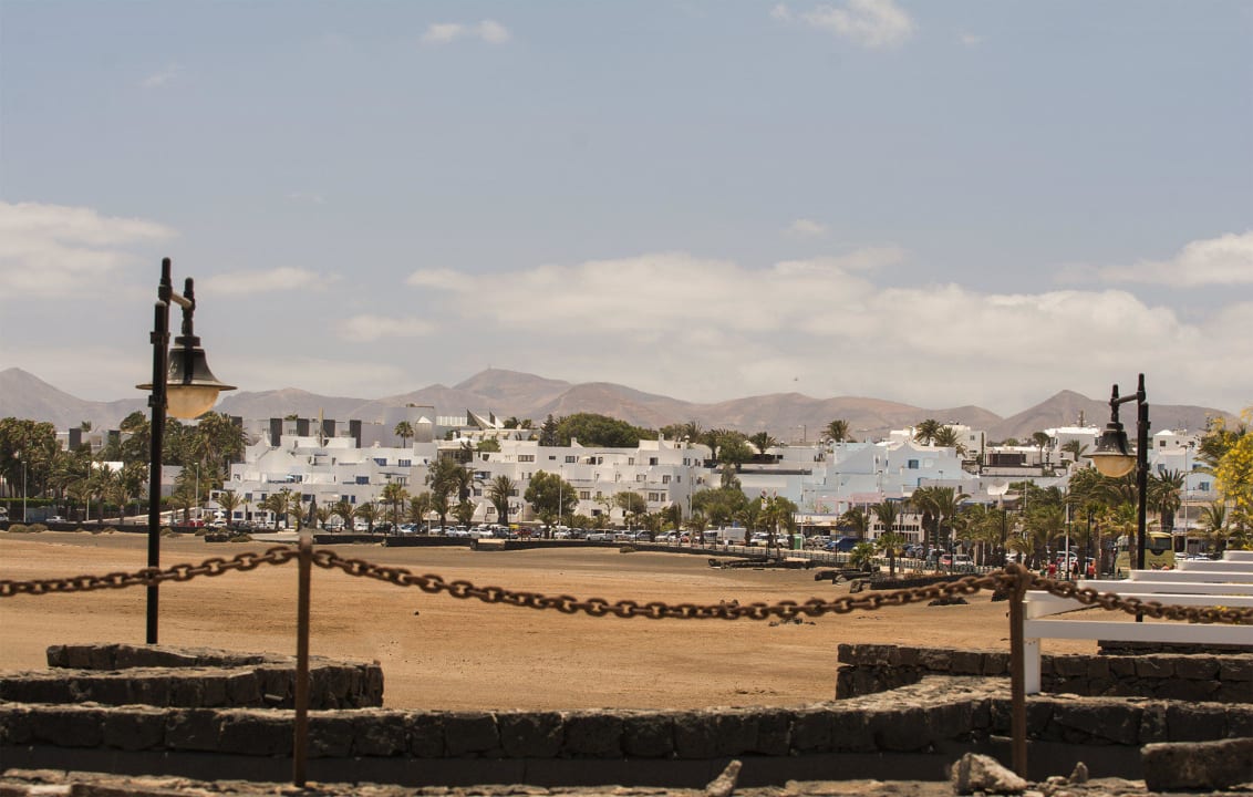 Blick von der Straße Hipotels La Geria