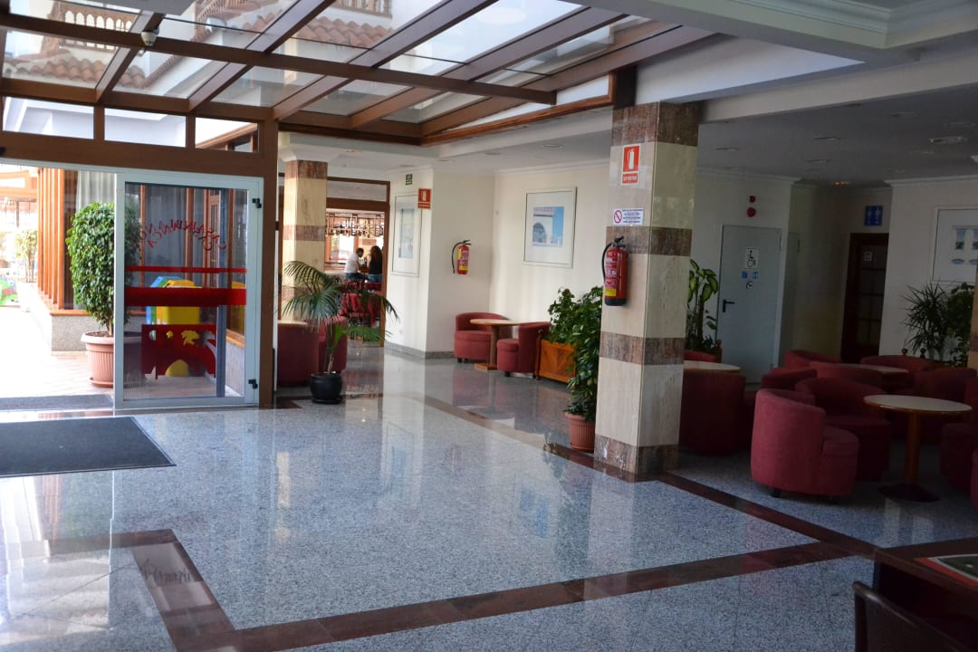 Lobby - Innenbereich Apartamentos Casablanca