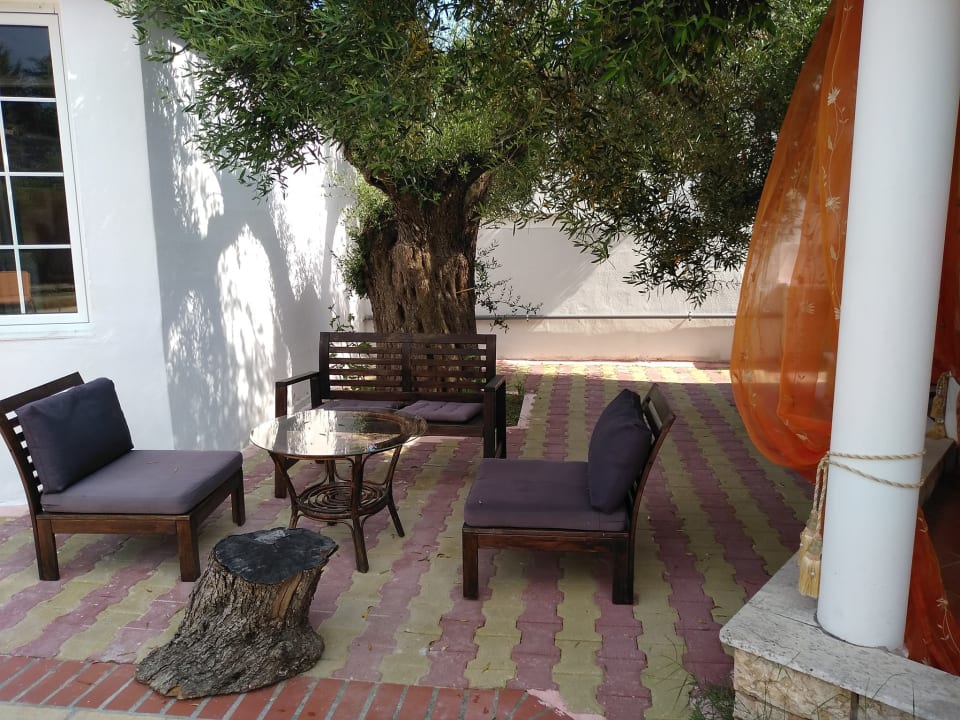 Gartenanlage Villa Askamnia and Suites