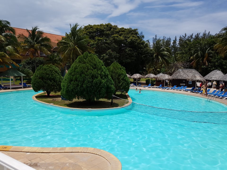 Pool Hotel Brisas del Caribe