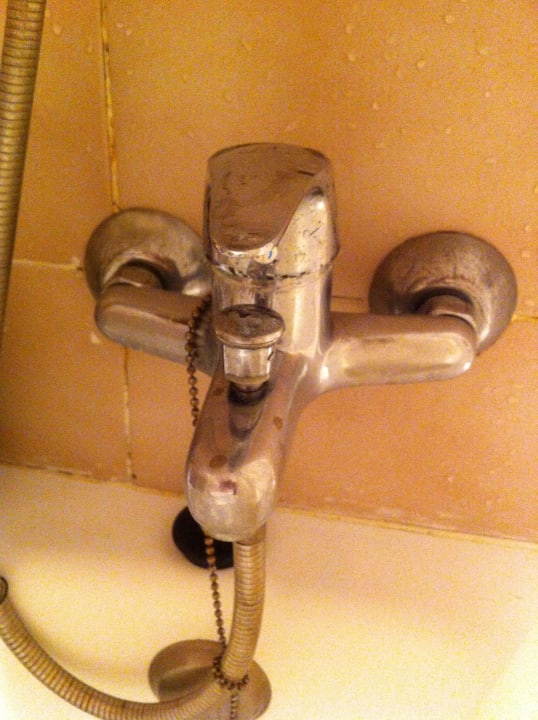 Wasserhahn Badewanne Alcudia Garden Aparthotel