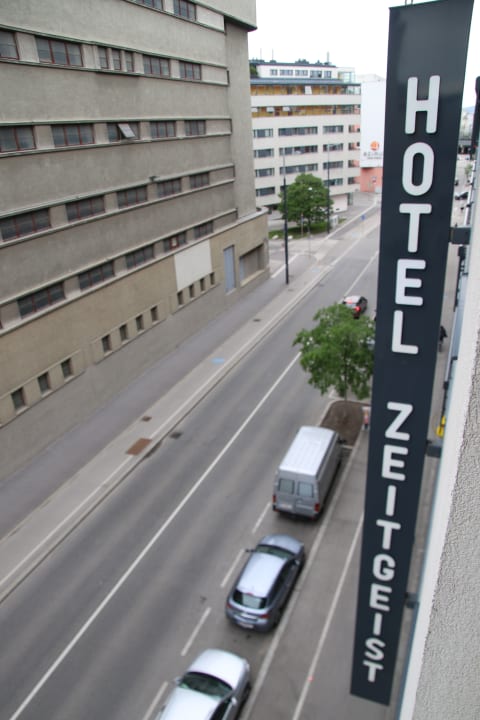 Ausblick Hotel Zeitgeist Vienna Hauptbahnhof