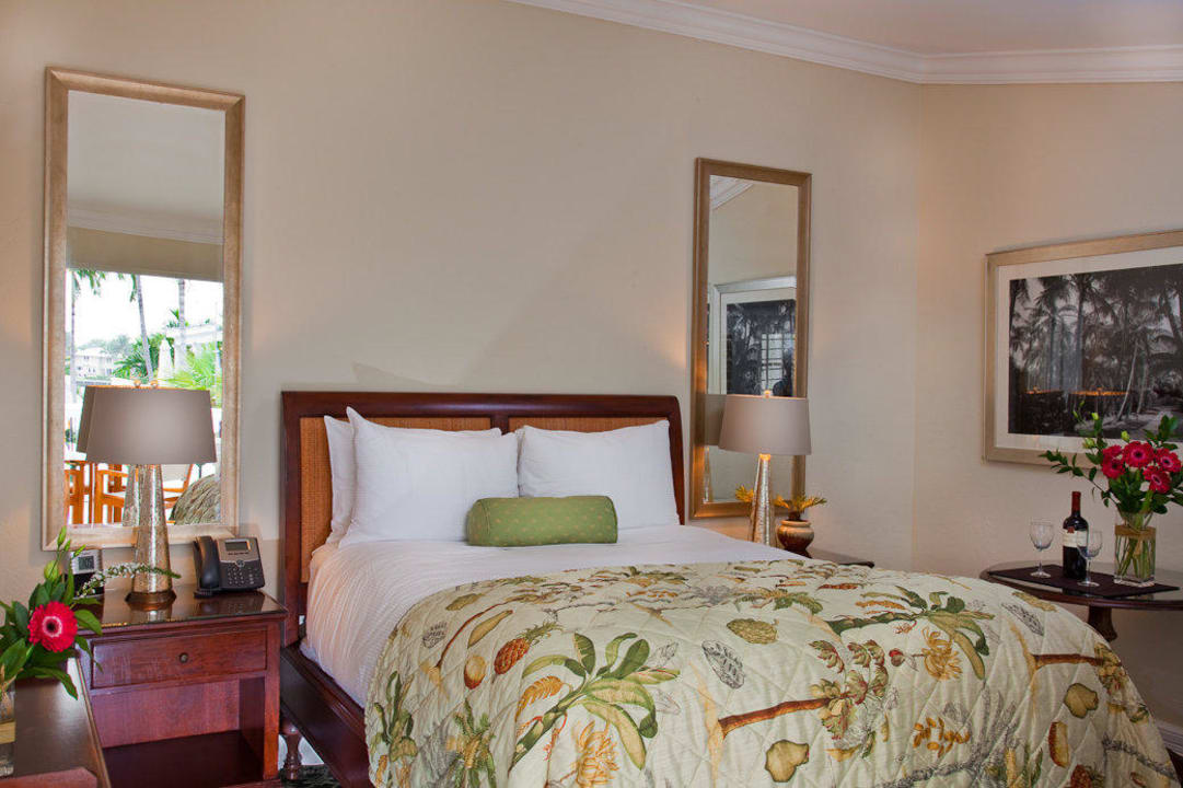 King Poolside Room Hotel The Pillars At New River Sound