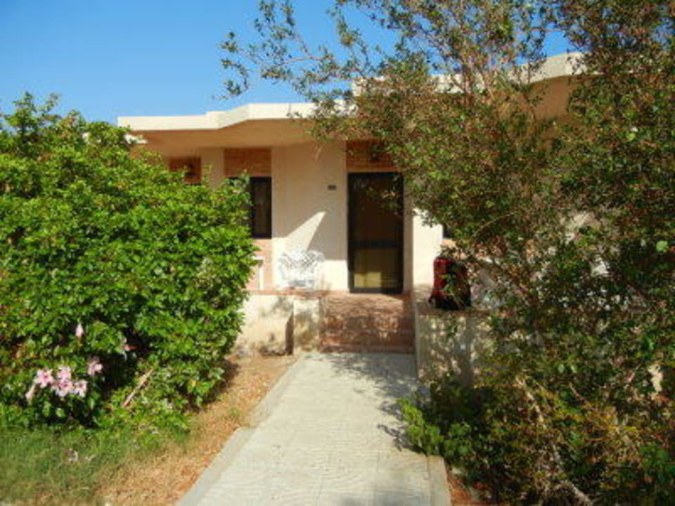 Zimmer 151, 3.Reihe vom Strand aus Hotel Mangrove Bay Resort