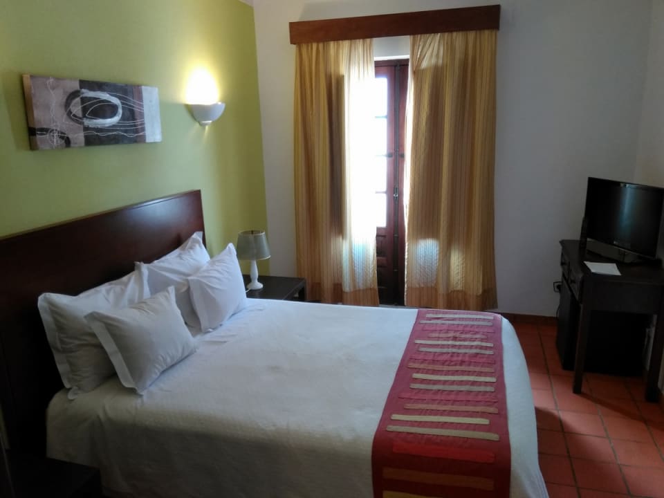 Zimmer Guesthouse Castilho - Adults only