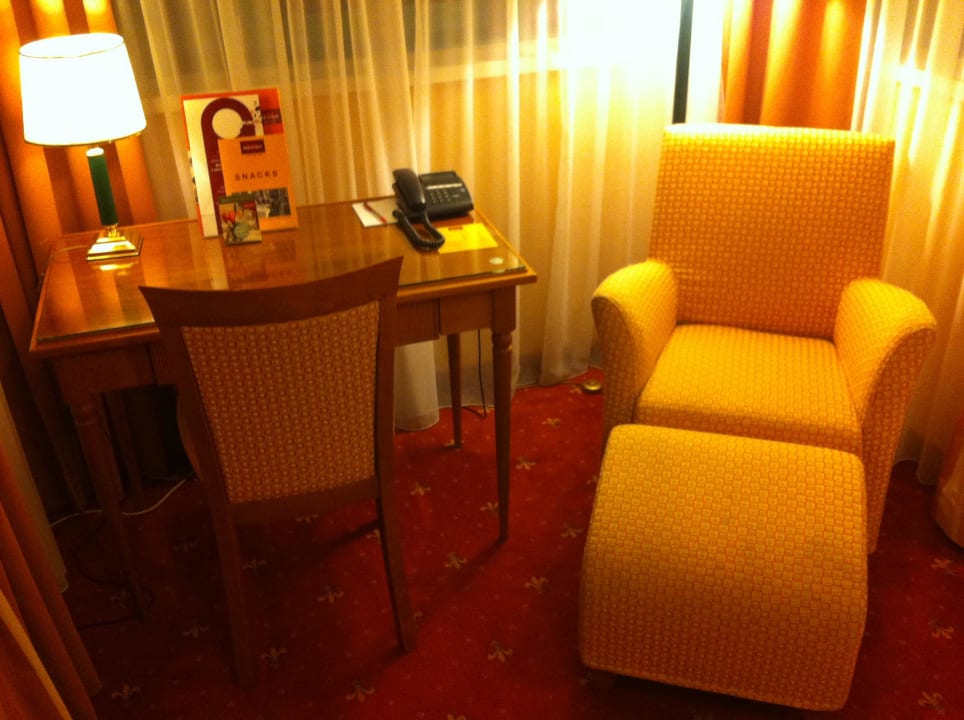 Standard room inside Hotel Josefshof am Rathaus