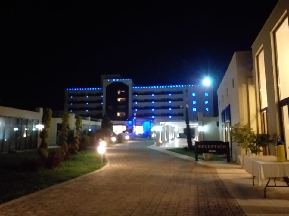 Außenansicht Olympian Bay Grand Resort