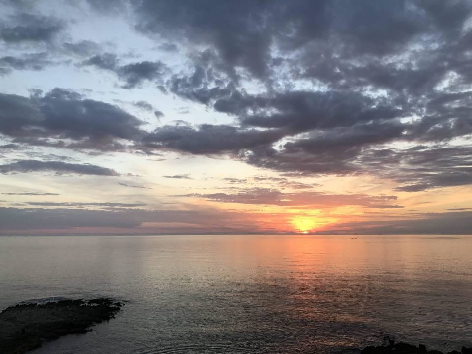 Sonnenaufgang vom Zimmer  Grupotel Aguait Resort & Spa - Adults only