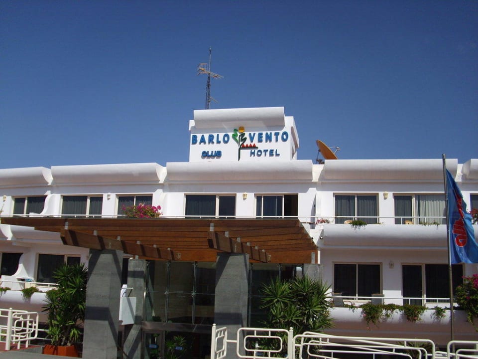 Haupteingang allsun App.-Hotel Barlovento