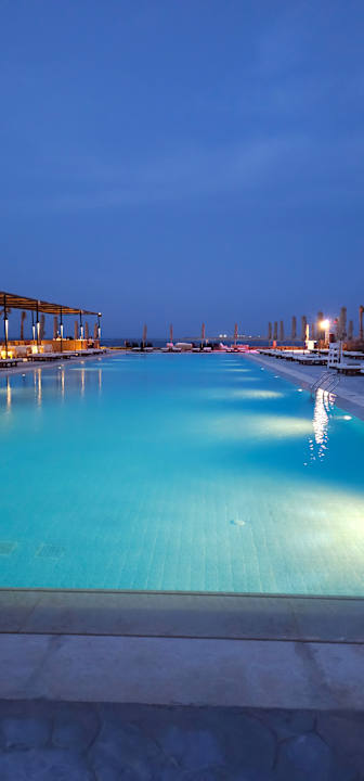 Pool Sentido Naga Bay