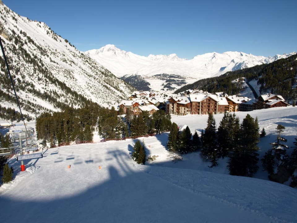 Blick auf Arc 1950 Hotel Radisson Blu Resort Arc 1950