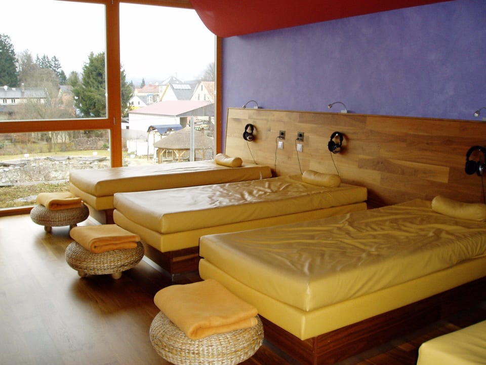 Entspannung im Wasserbett mit Musik Garten-Hotel Ochensberger